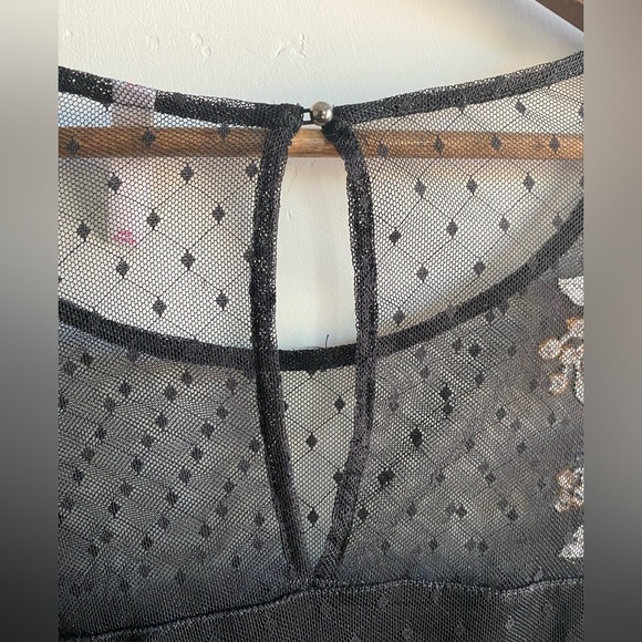 Xhileration - Floral Embroidery Sheer Blouse - Picture 6 of 9